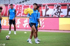 山东鲁能双星租借加盟长春亚泰引关注，首秀未现球迷热议