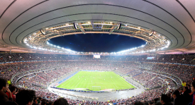 中国男足张玉宁王刚球迷冲突事件：形象危机与纪律反思